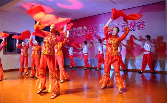 开云手机官方网站,开云中国
庆国庆66周年晚会-舞蹈-好日子