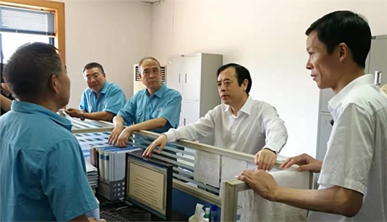 安徽省财政厅厅长罗建国到开云手机官方网站,开云中国
调研