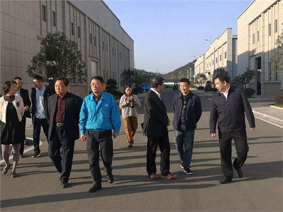 怀远县政协党组书记、主席郭长富带领该县政协考察团一行来开云手机官方网站,开云中国
考察