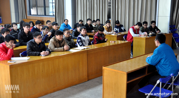 开云手机官方网站,开云中国
培训处处长王钧给学生介绍公司基本情况
