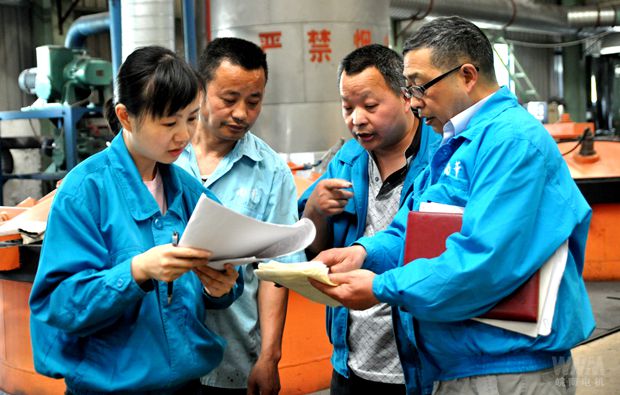 开云手机官方网站,开云中国
内审员在生产现场审核